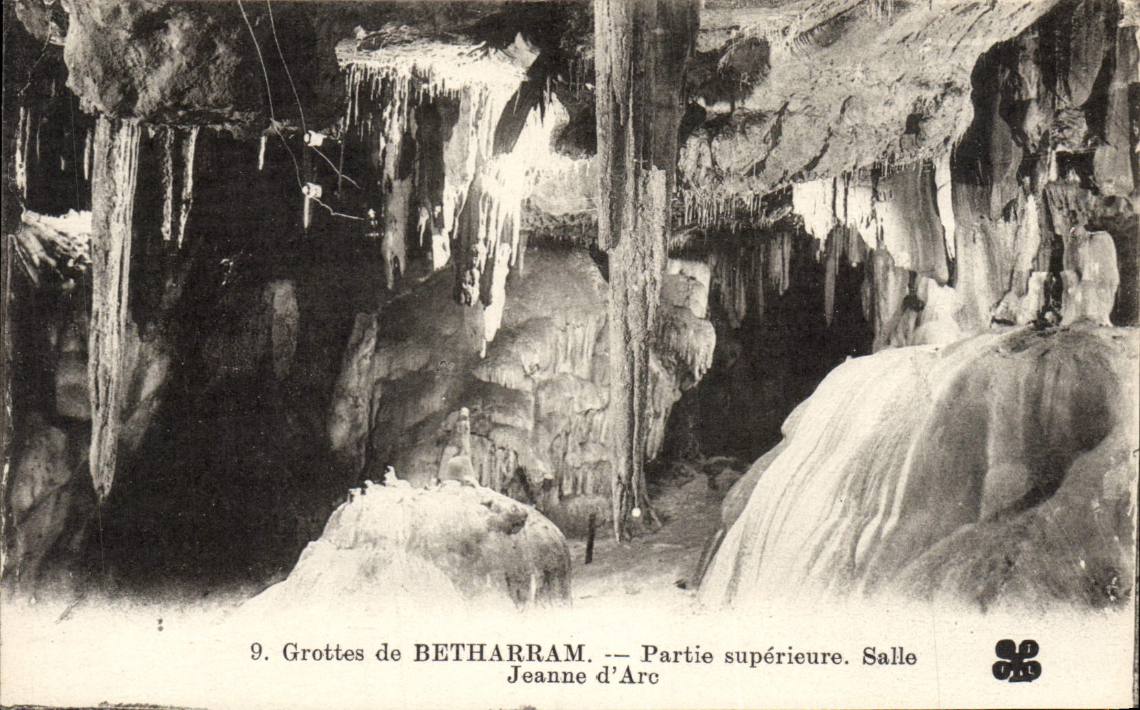 Grottes de BETHARRAM — Partie supérieure. Salle Jeanne d'Arc — n°9