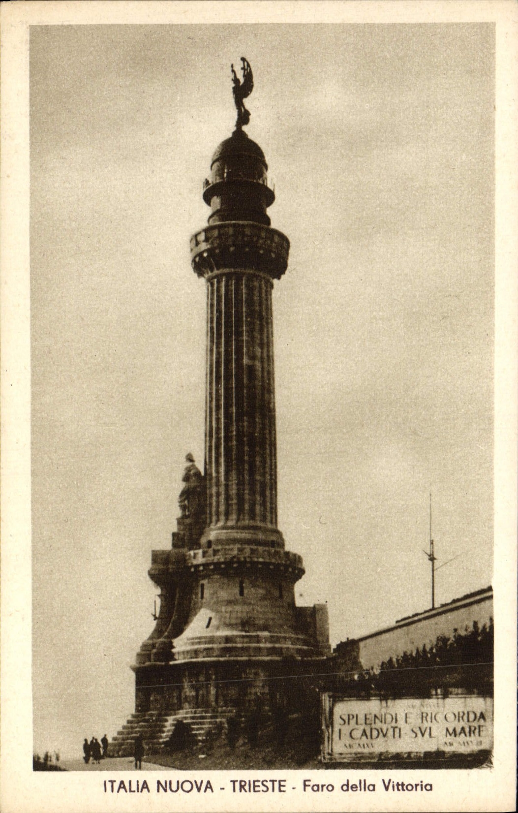 CPA Italia Nuova Trieste Faro della Vittoria