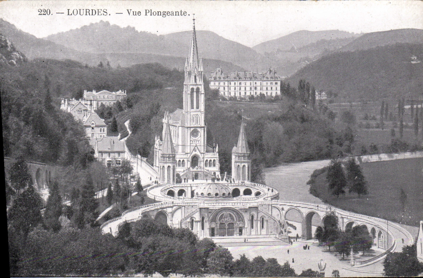CPA Lourdes Vue Plongeante