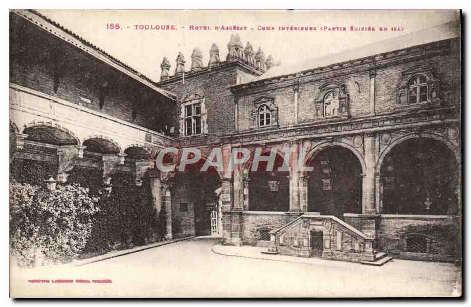 Toulouse - Hôtel d'Assézat - Cour intérieure (Partie édifiée en 1557)