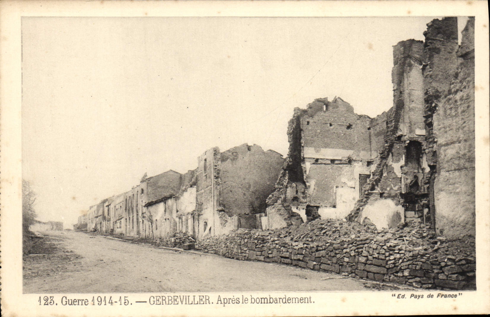 CPA Gerbeviller Apres le Bombardement Militaria
