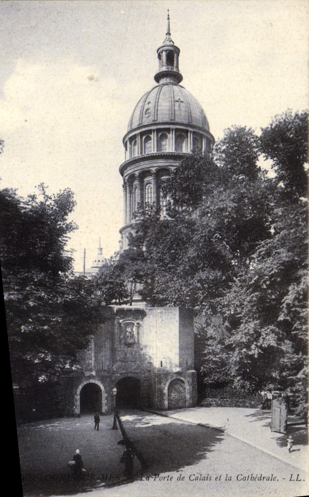 CPA La Porte De Calais Et La Cathedrale