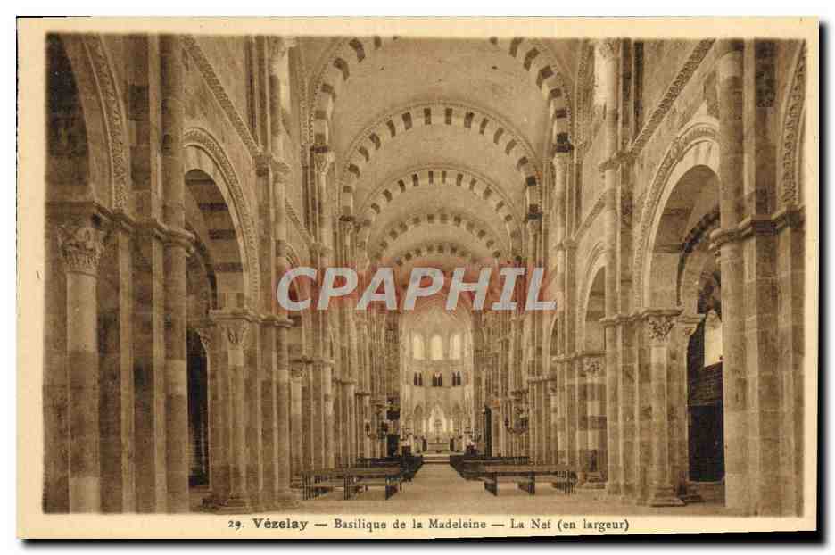 CPA Vezelay Basilique De La Madeleine La Nef