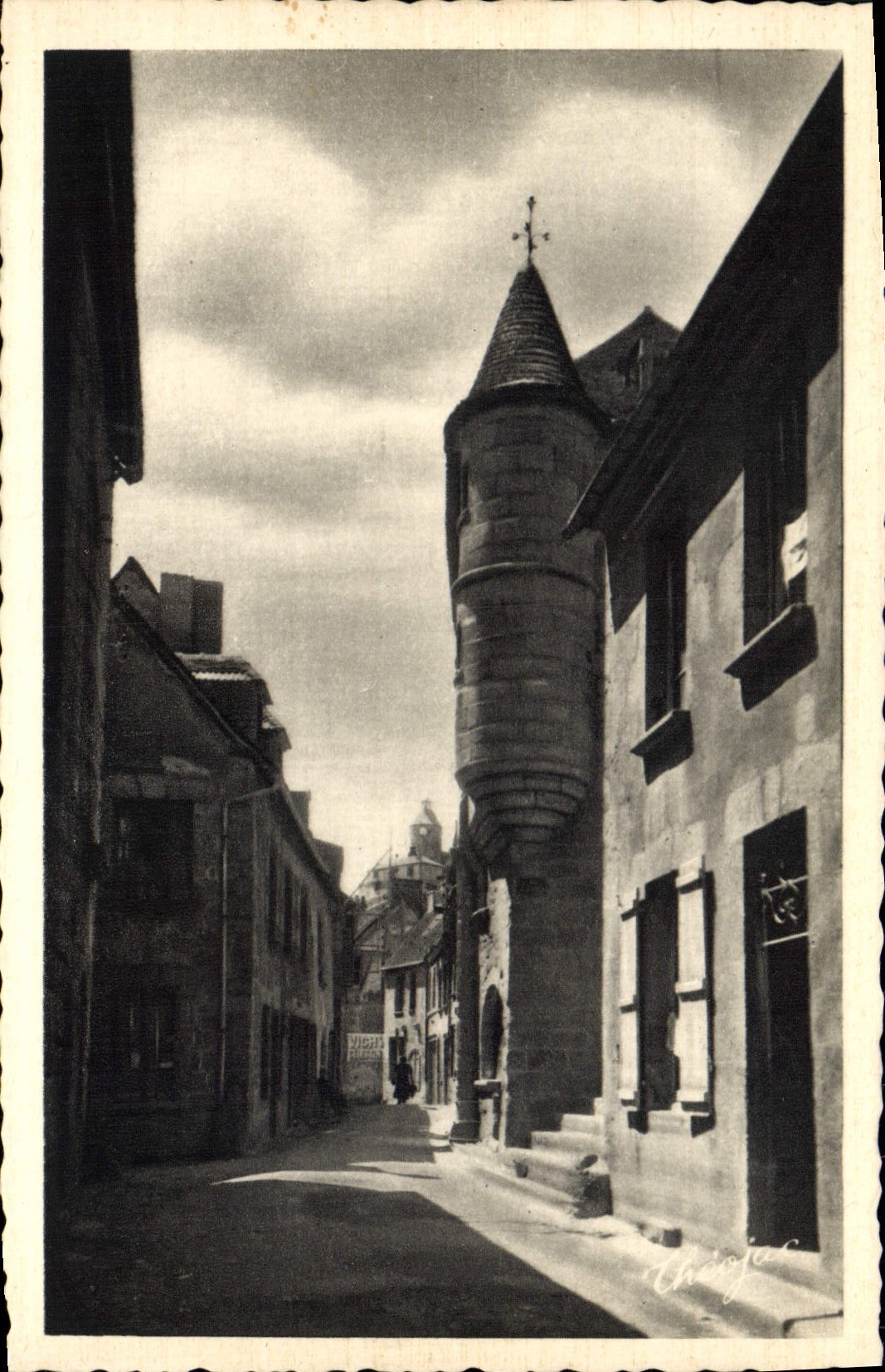 Aubusson (Creuse) — Rue Vieille, Maison Cornelle et Tour de l'Horloge — Éditeur Vincent