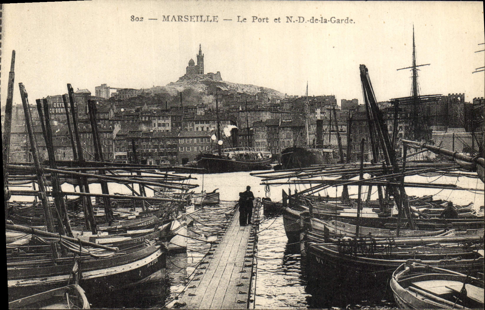 Marseille — Le Port et N.-D.-de-la-Garde — Éditeur : Impr. A.D.I.A. St-Roch