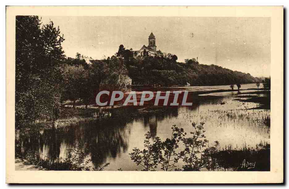 CPA L'Eglise de Saint Florent le Vieil
