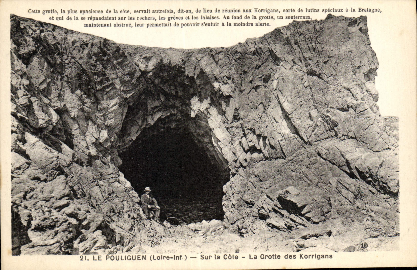 CPA Le Pouliguen Sur la Cote La Grotte des Korrigans 