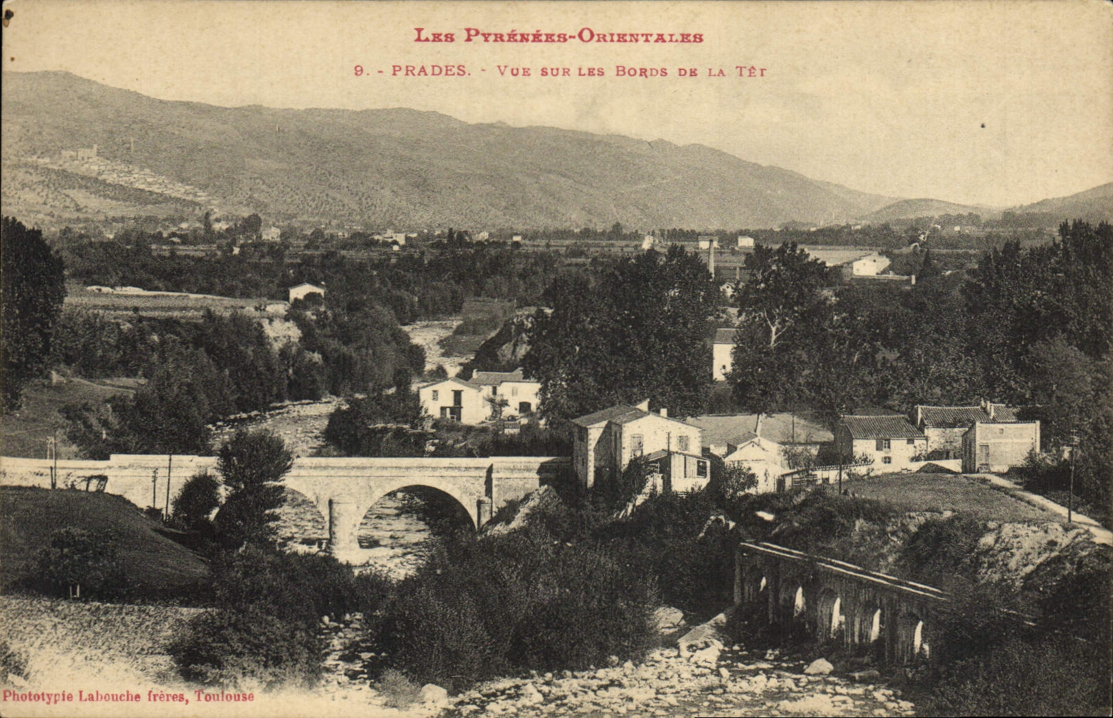 CPA Prades Vue Sur Les Bords De La Tet