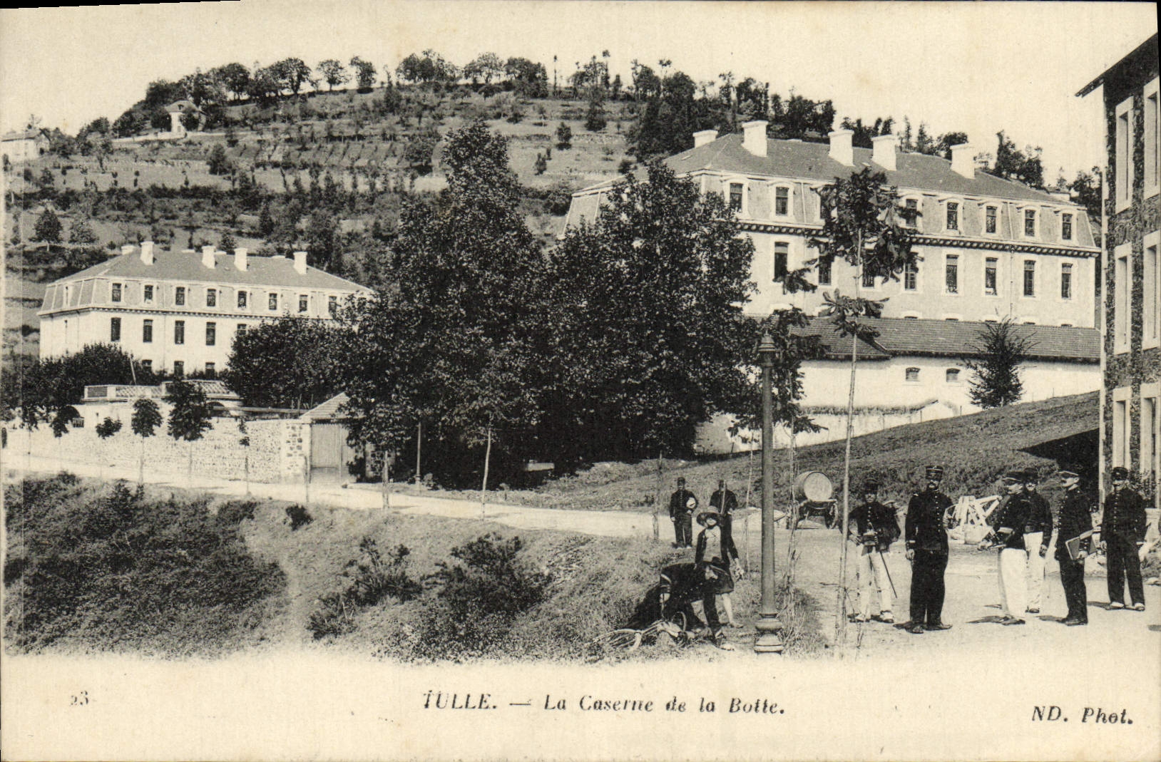 CPa Tulle La Caserne de La Botte Militaria
