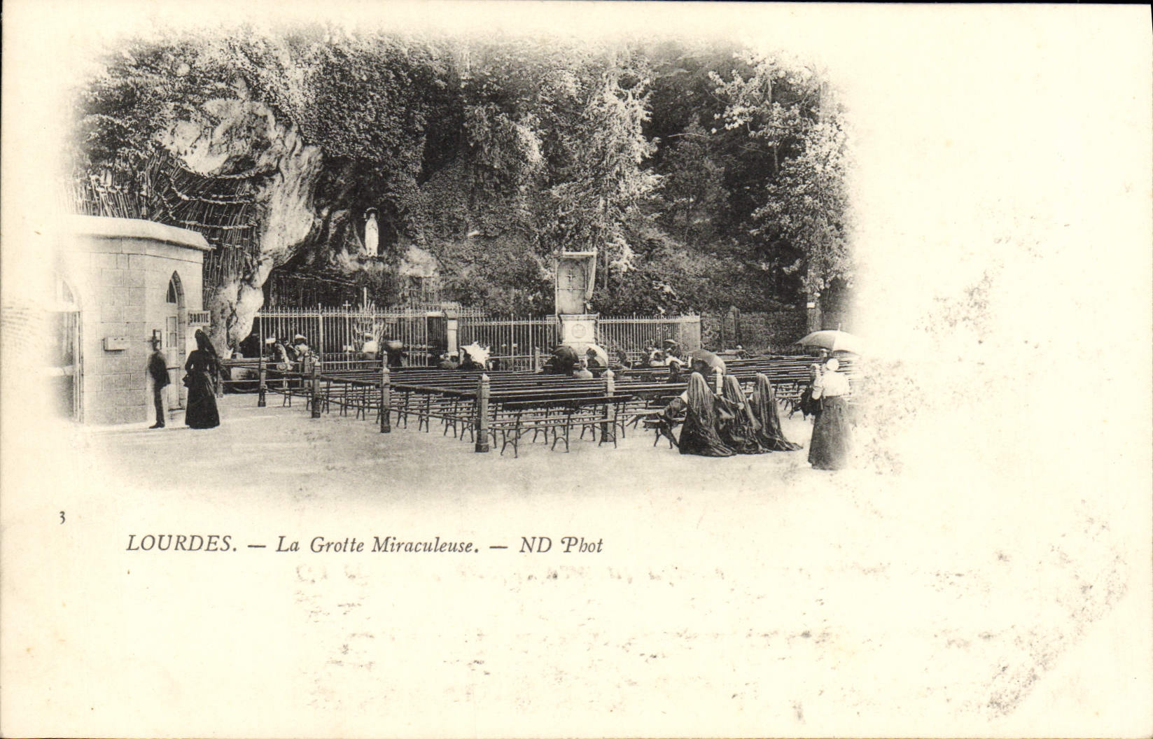 CPA Lourdes La Grotte Miraculeuse