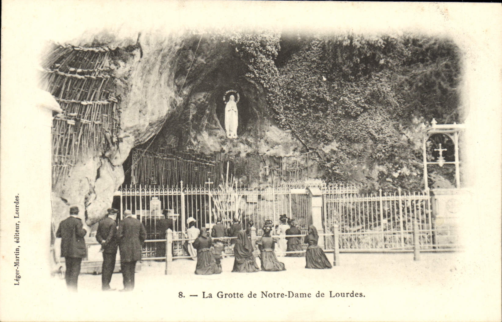 CPA La Grotte De Notre Dame De Lourdes