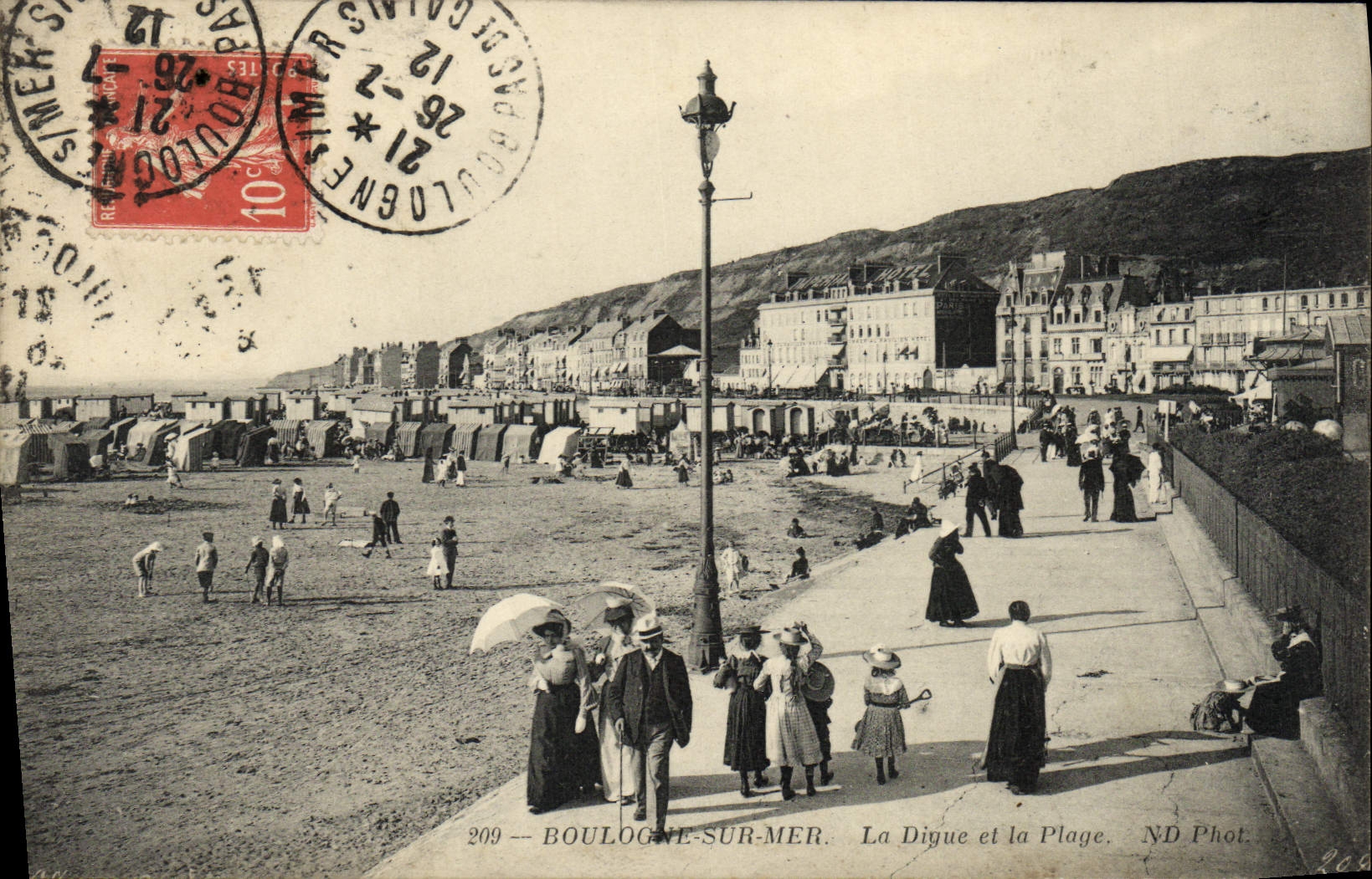 Boulogne-sur-Mer — Die Digue und der Strand — ND Fot. Nr. 209