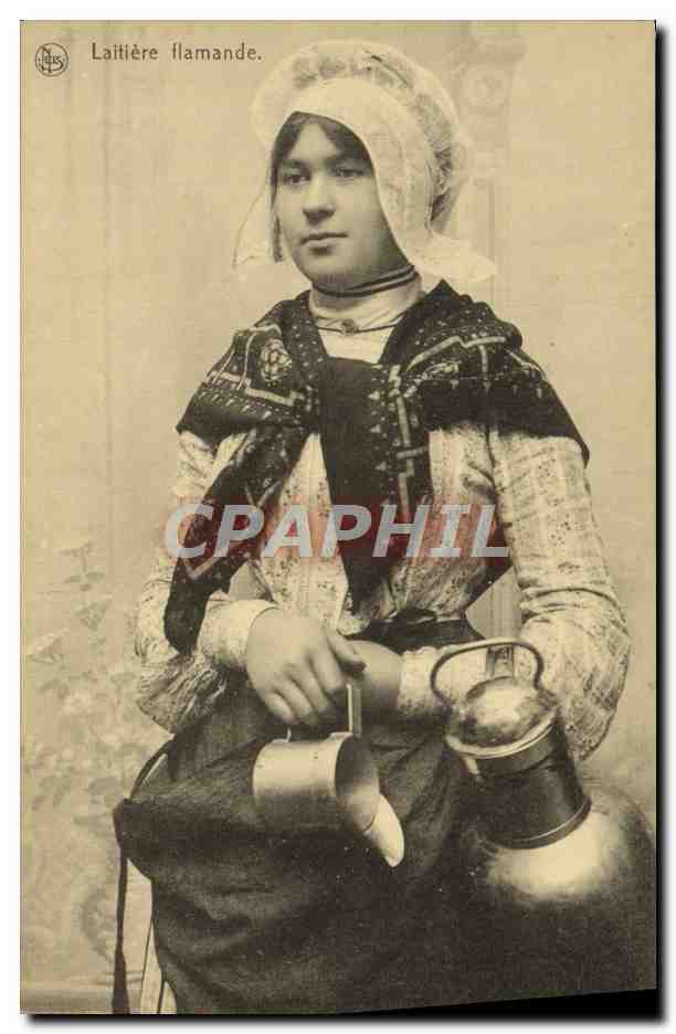 CPA Laitiere Flamande Folklore costume