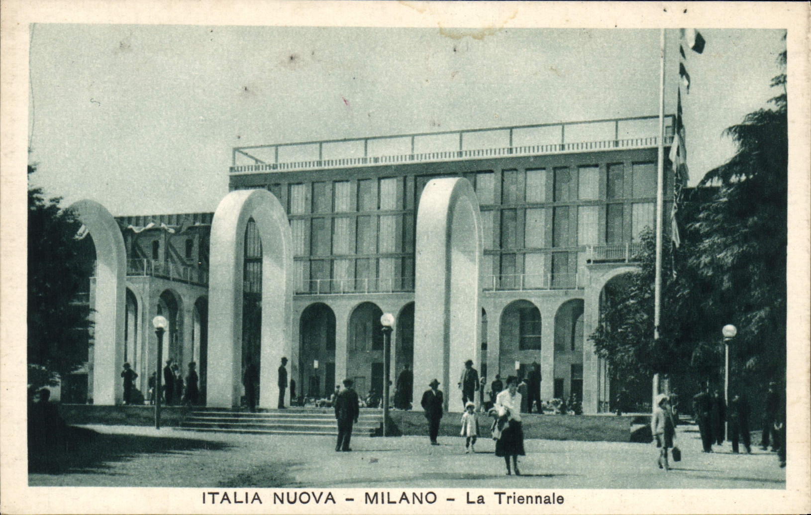 CPA Italia Nuova Milano La Triennale Pastiglie Valda