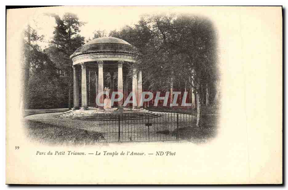 CPA Parc Du Petit Trianon Le Temple De l'Amour