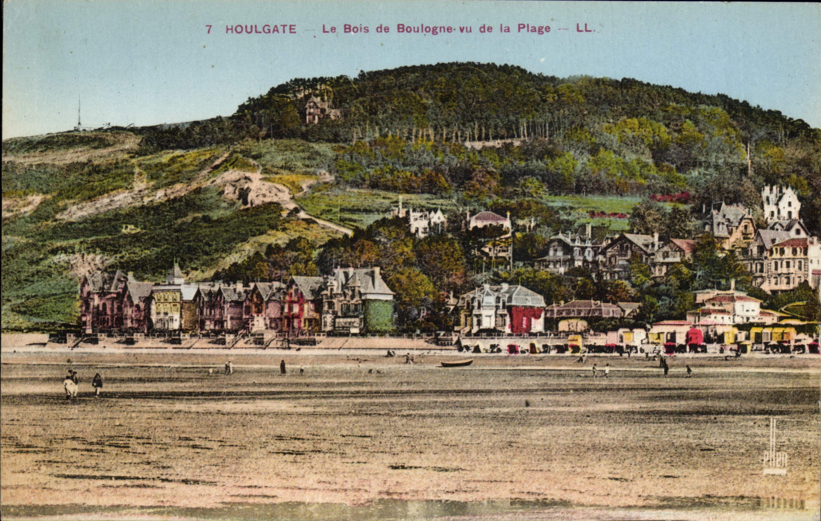 Houlgate — Le Bois de Boulogne vu de la Plage — LL.