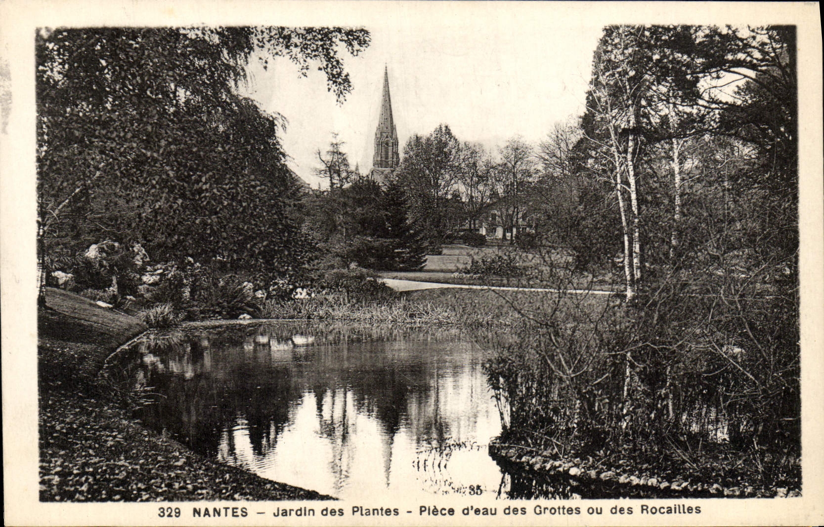 CPA Nantes Jardin Des Plantes Piece D'Eau Des Grottes Ou Des Rocailles