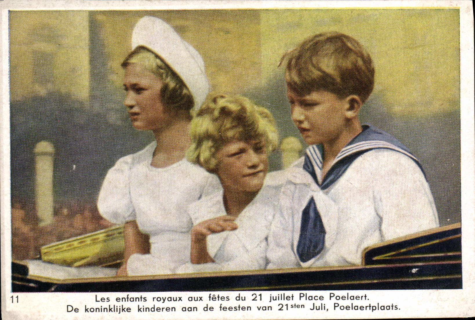 Les enfants royaux aux fêtes du 21 juillet Place Poelaert — CPA PHIL n°11