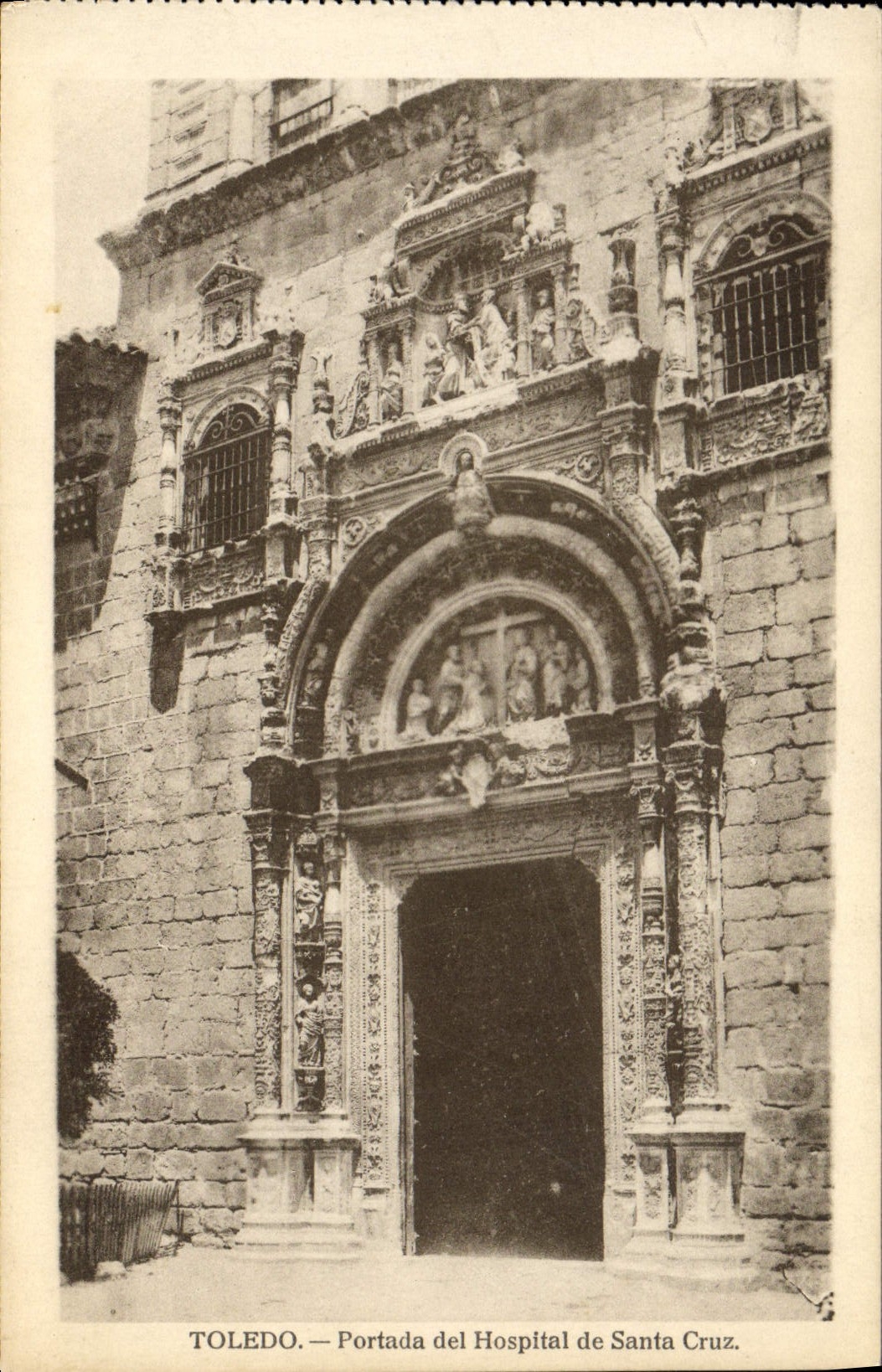 CPA Toledo Portada del Hospital de Santa Cruz