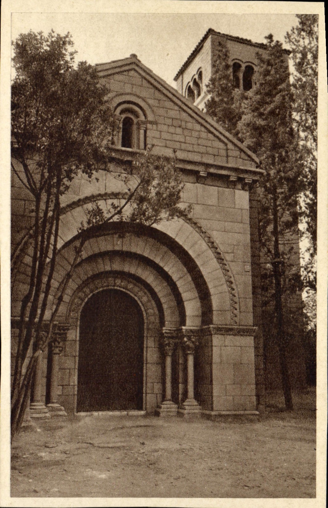 CPA Porche Eglise ville en Espagne