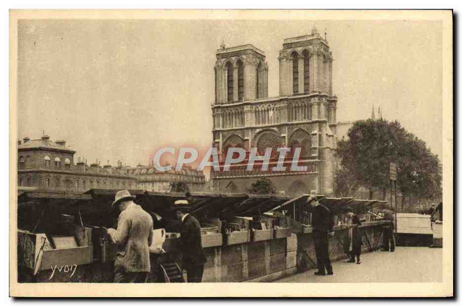 CPA Paris En Flanant Les Bouquinistes du Quai Saint Michel Notre Dame