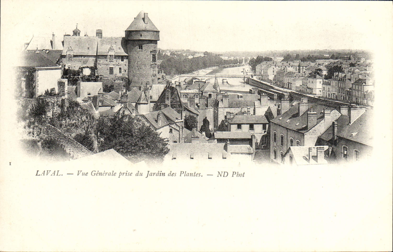 CPA Laval Vue Generale Prise du Jardin des Plantes