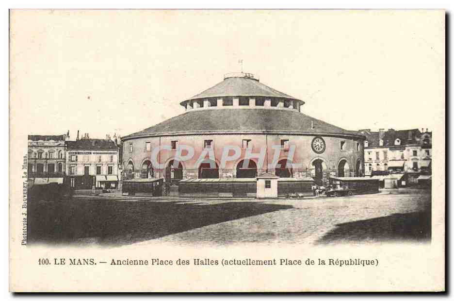 CPA Le Mans Ancienne Place des Halles Place de la Republique