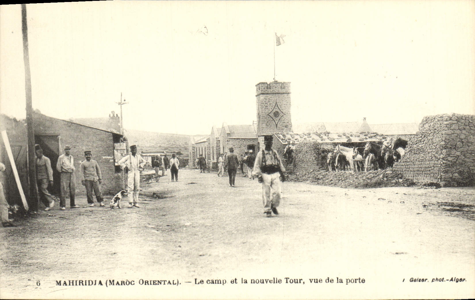 Mahirdja (Maroc Oriental) — Le camp et la nouvelle Tour, vue de la porte — Gaiser phot-Alger