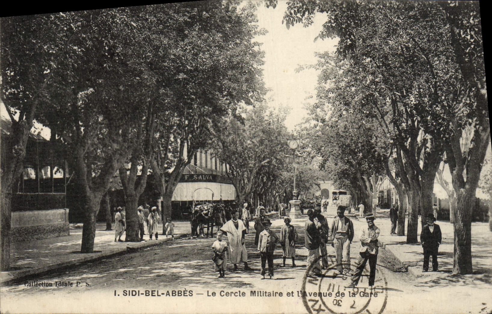 I. SIDI-BEL-ABBÈS — Le Cercle Militaire et l'Avenue de la Gare — F. SALVA
