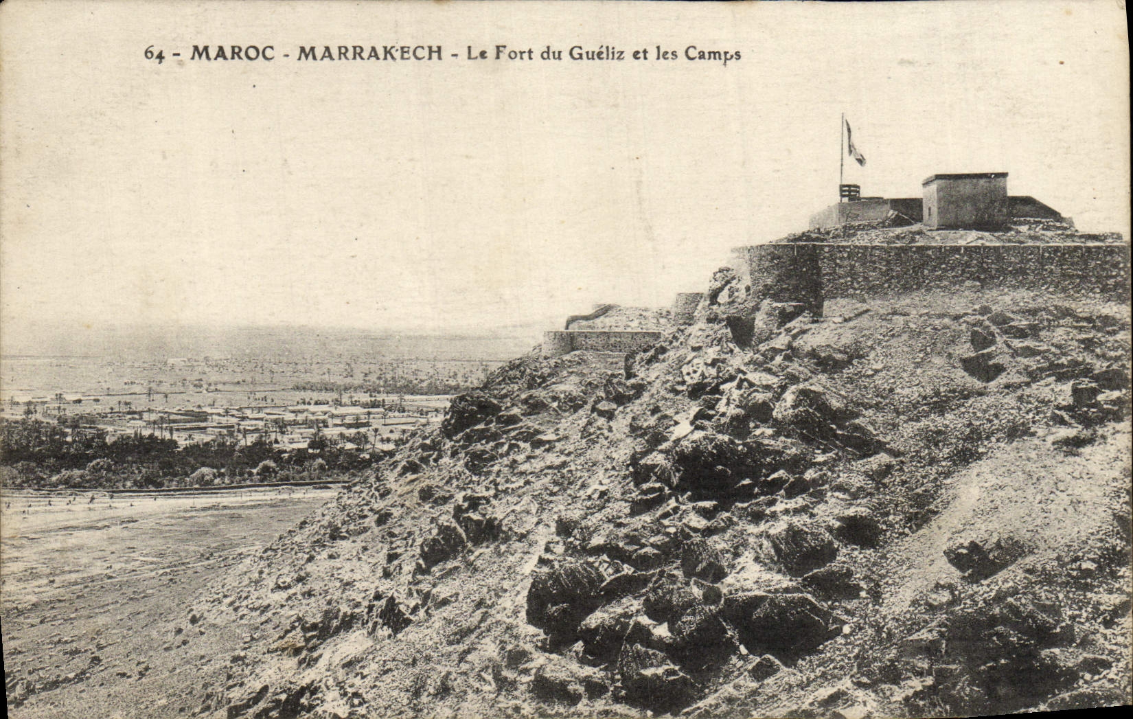 CPA Maroc Marrakech Le Fort Du Gueliz Et Les Camps
