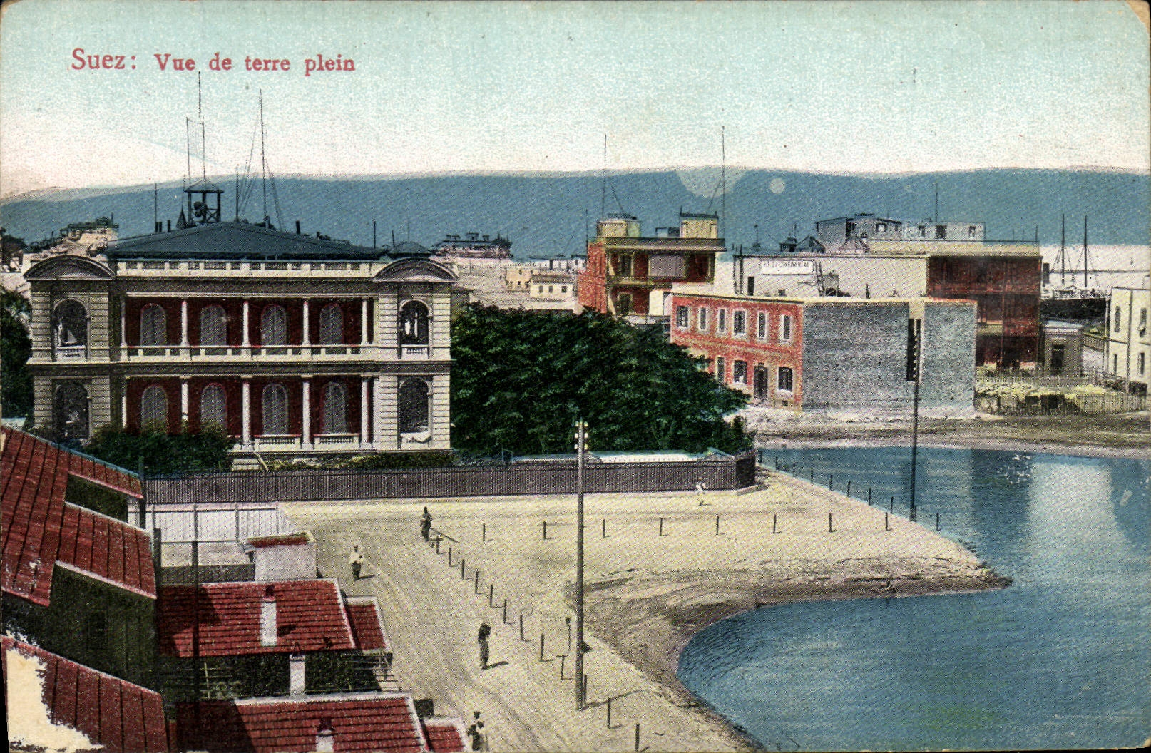 Suez: Vue de terre plein — vue du port et des bâtiments — The Cairo Postcard Trust, n° 205