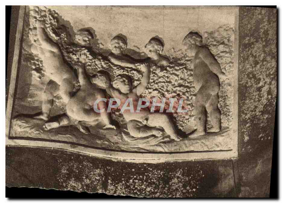 Jeunes Maraudeurs — Bas-relief sculpté dans la craie — Champagne Pommery & Greno - Reims