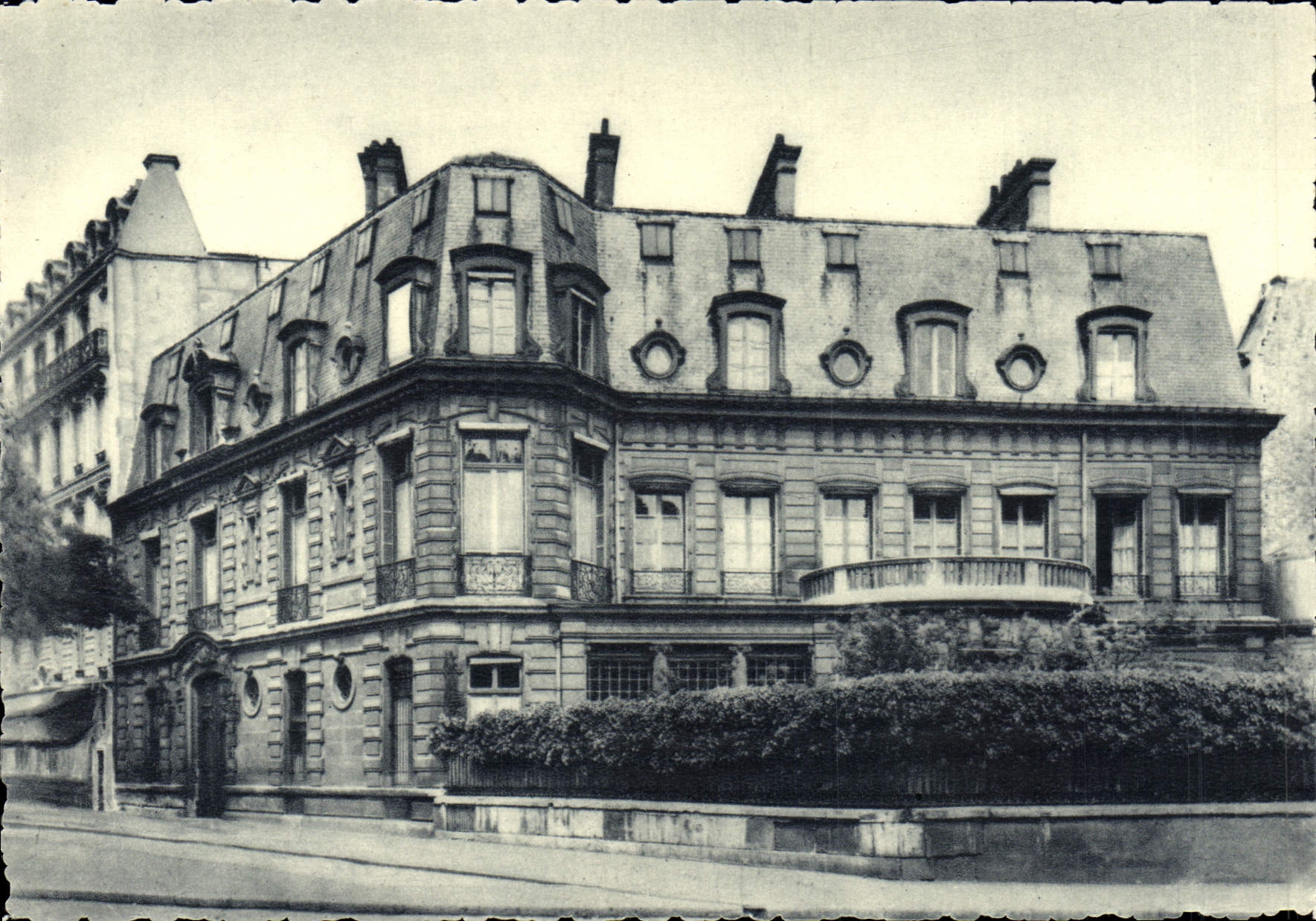 CPA Champagne Pommery Greno Reims Vue Des Etablissements De Paris Avenue George V Paris