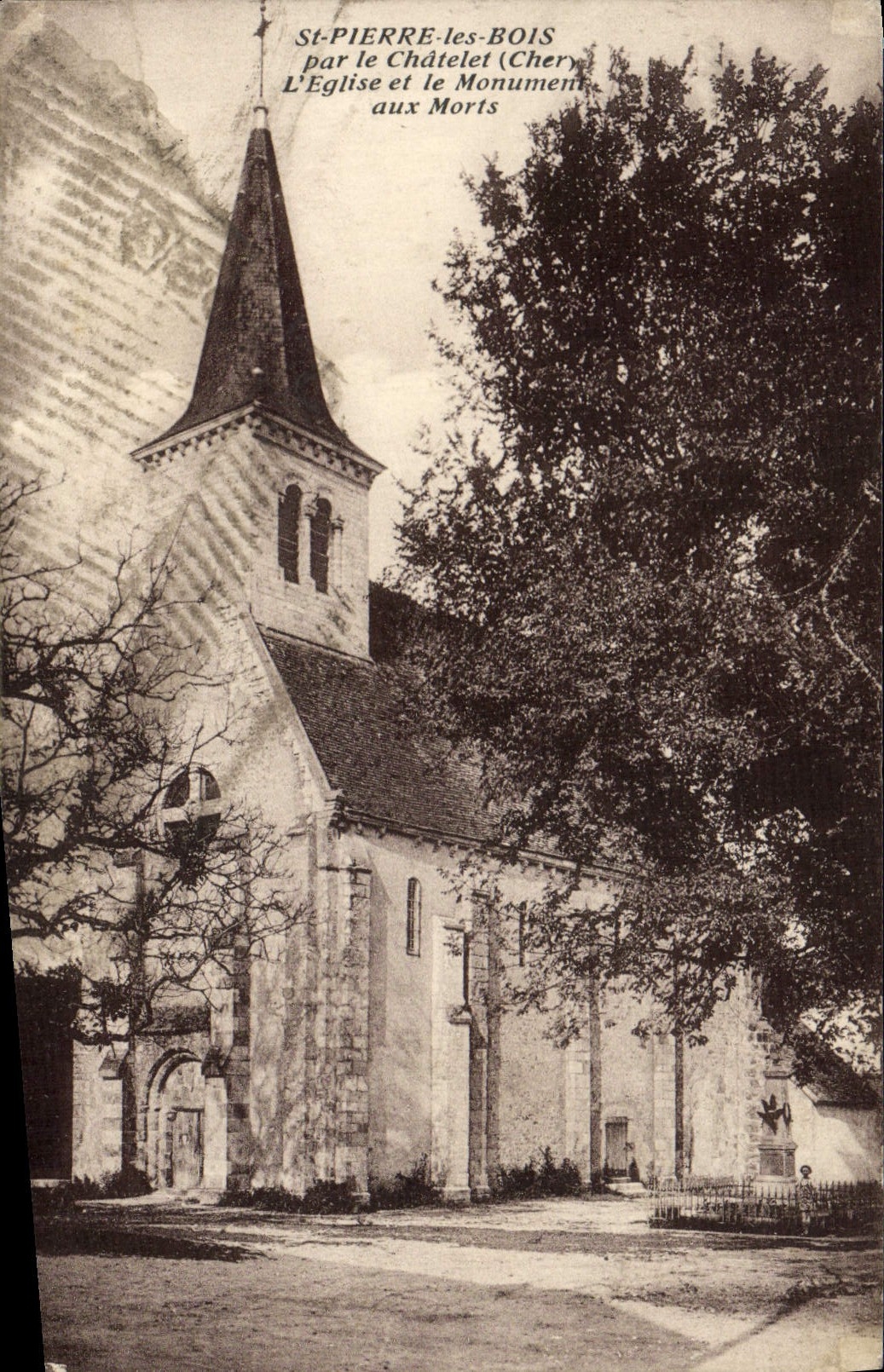 St-Pierre-les-Bois — L'église et le monument aux morts — Edit. L. Roudiier St-Gaulltier