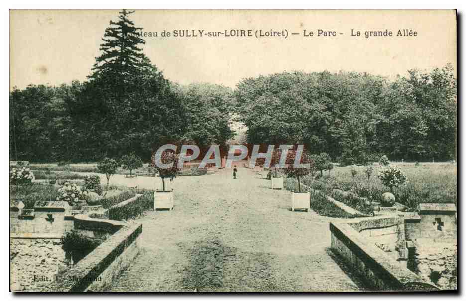Château de SULLY-sur-LOIRE (Loiret) — Le Parc — La grande Allée — Edit. D. Marmand