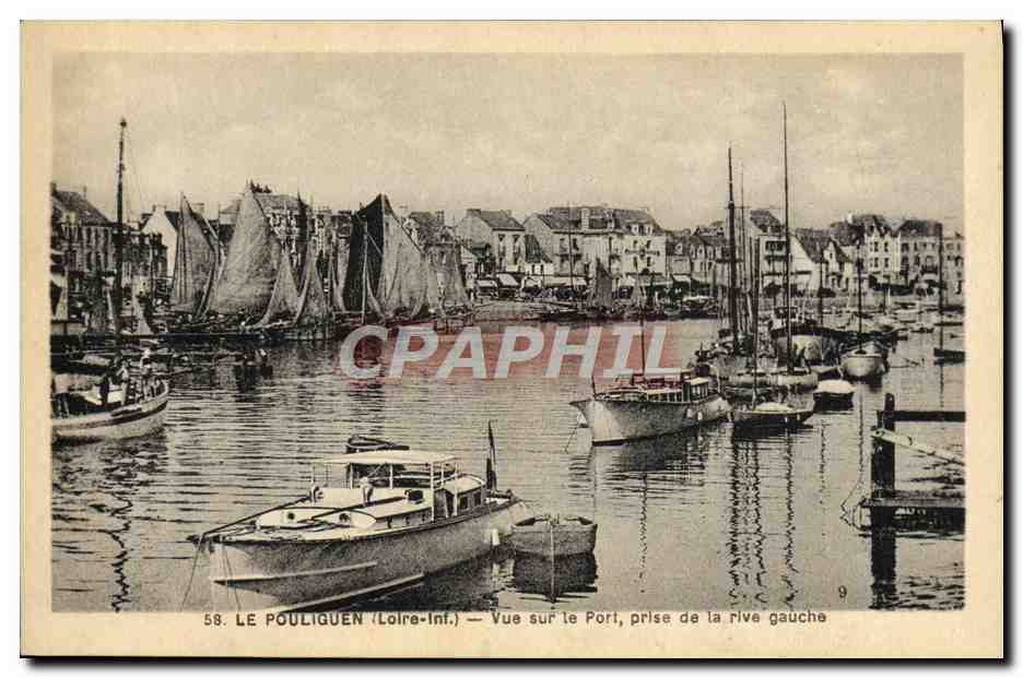 CPA Le Pouliguen Le Port vers la Promenade pris de la Rive gauche Bateaux