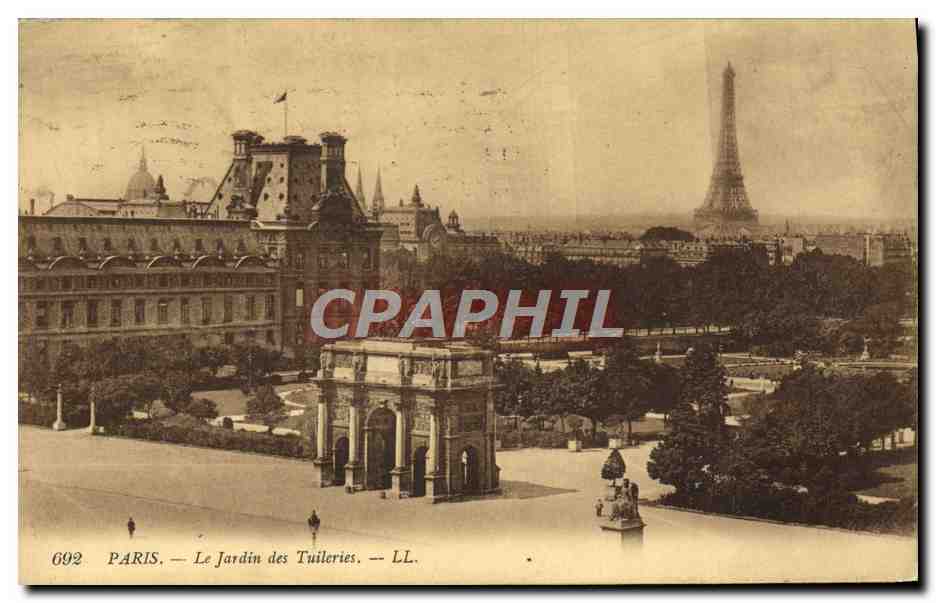 CPA Paris Le Jardin des Tuileries Tour Eiffel