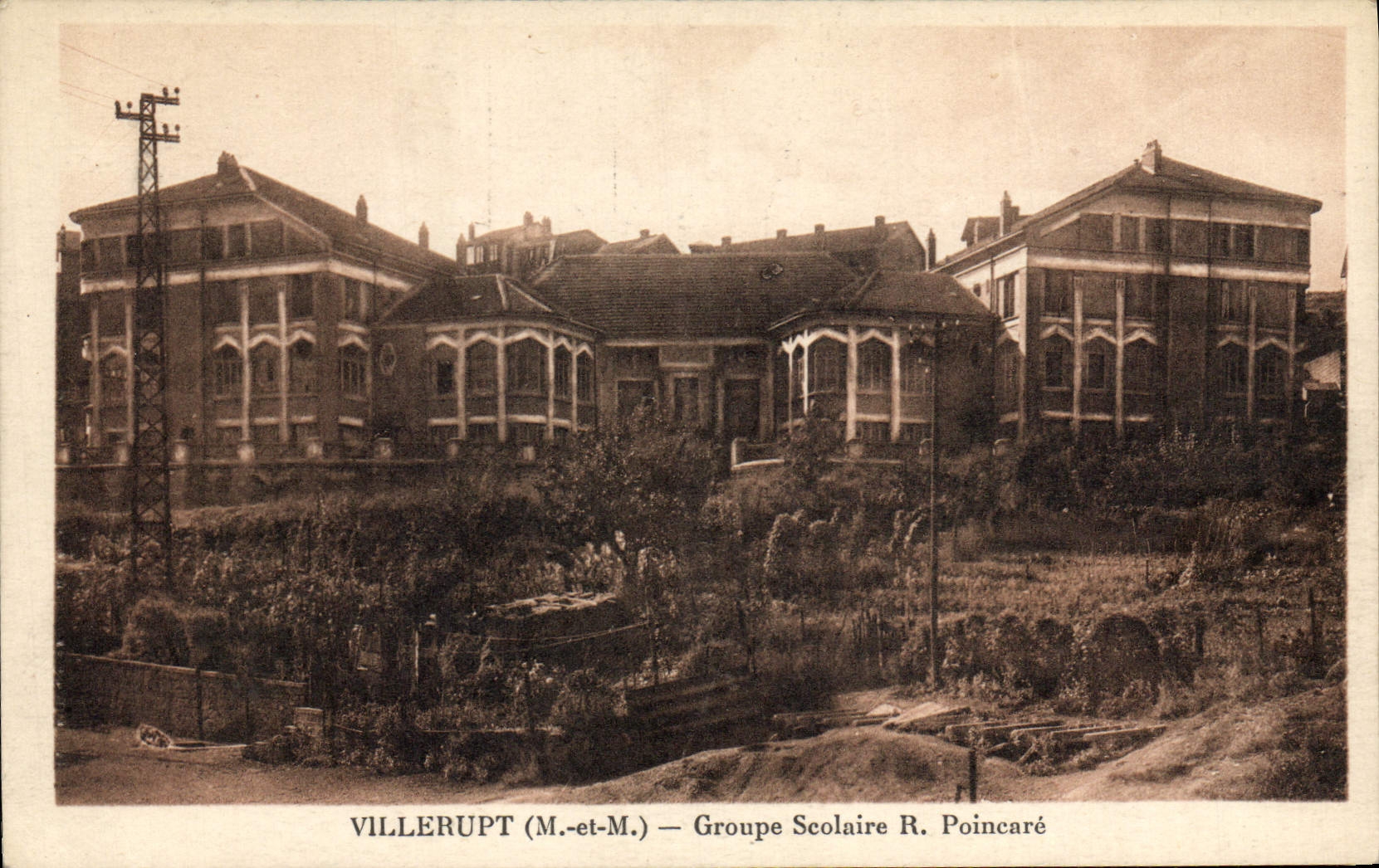 Villerupt (M.-et-M.) — Groupe Scolaire R. Poincaré