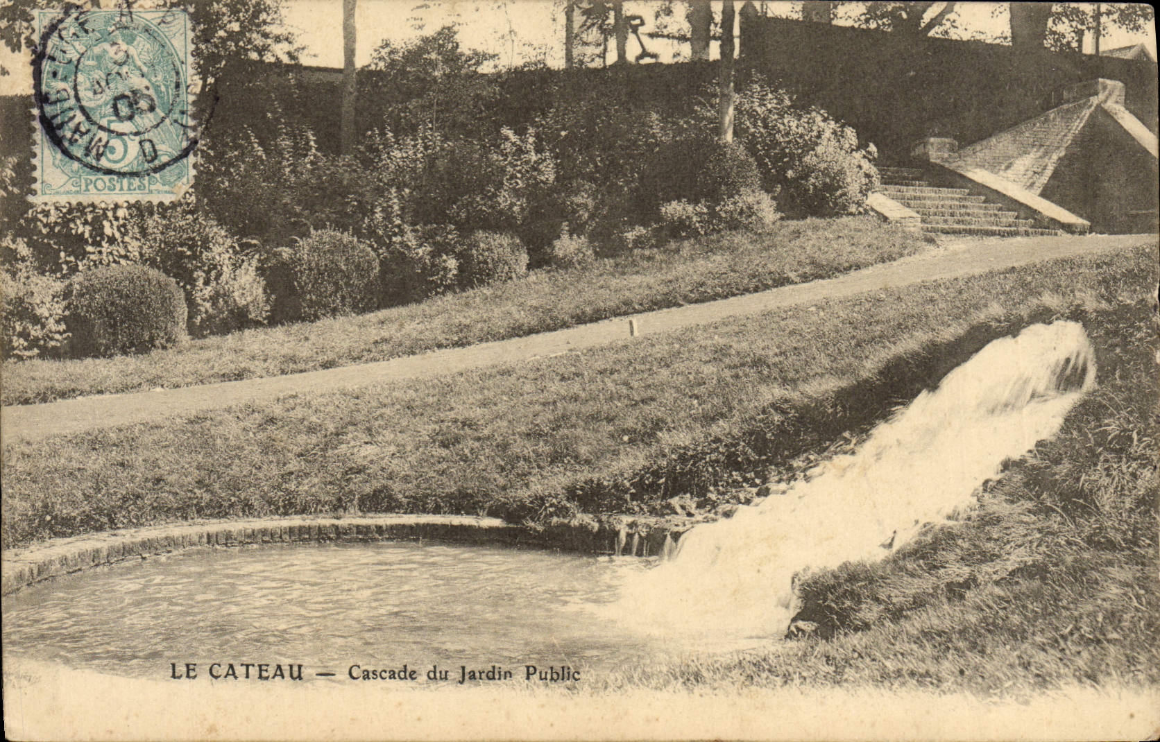 CPA Le Cateau Cascade du Jardin Public