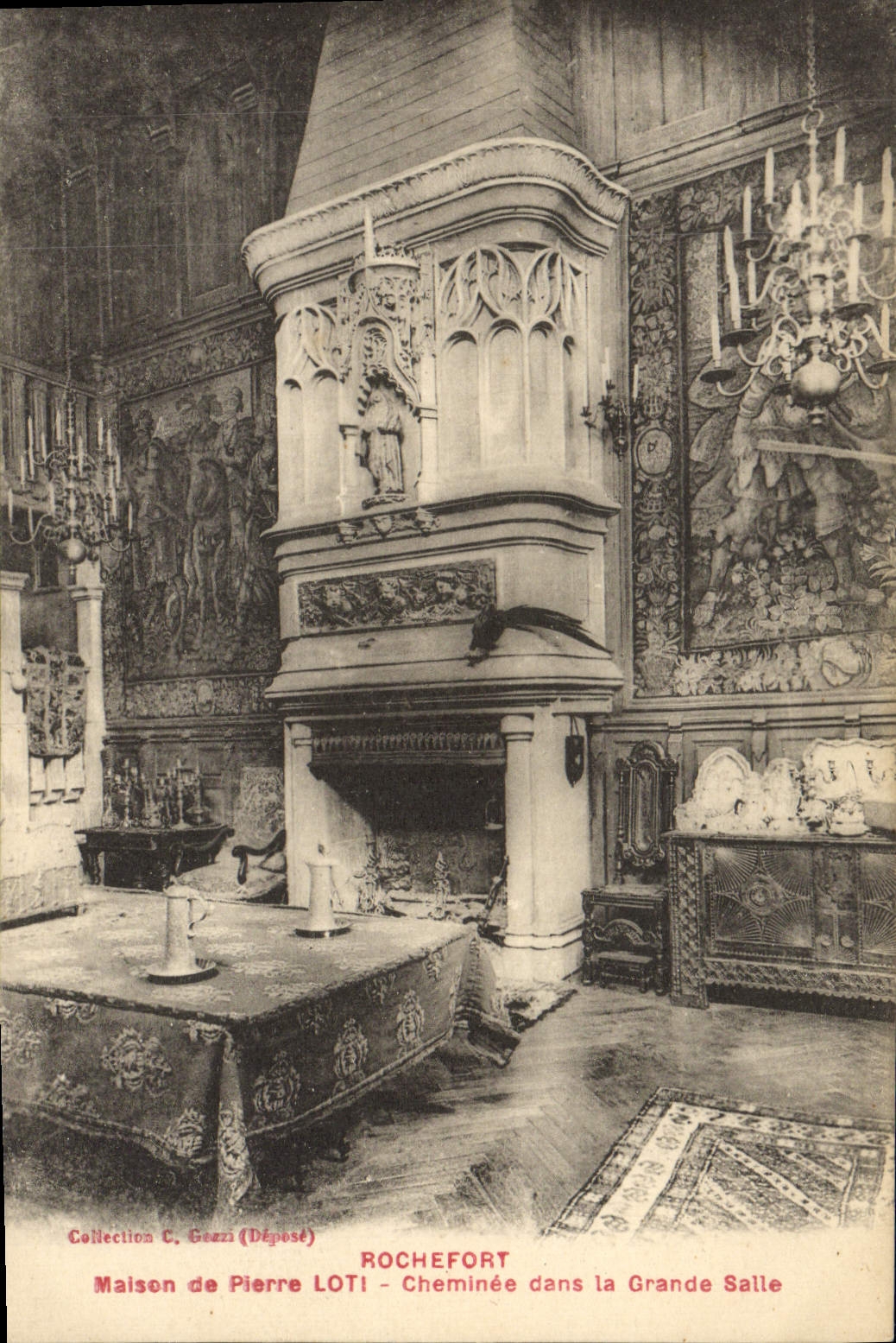 Maison de Pierre LOTI — Cheminée dans la Grande Salle — Collection C. Geazzi (Déposé)