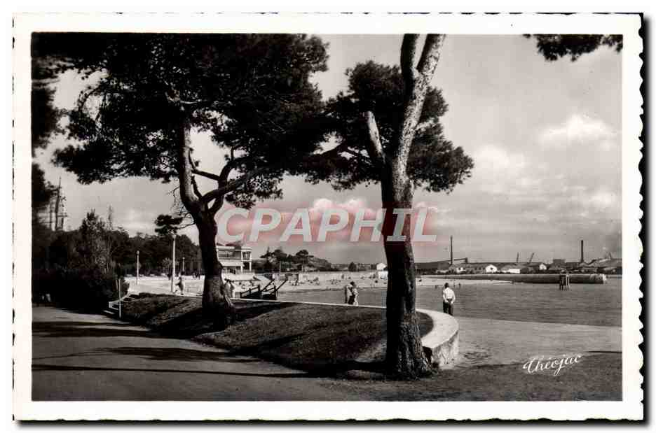 La Rochelle (Charente-Maritime) — La Plage et la Pergola — Thieojac