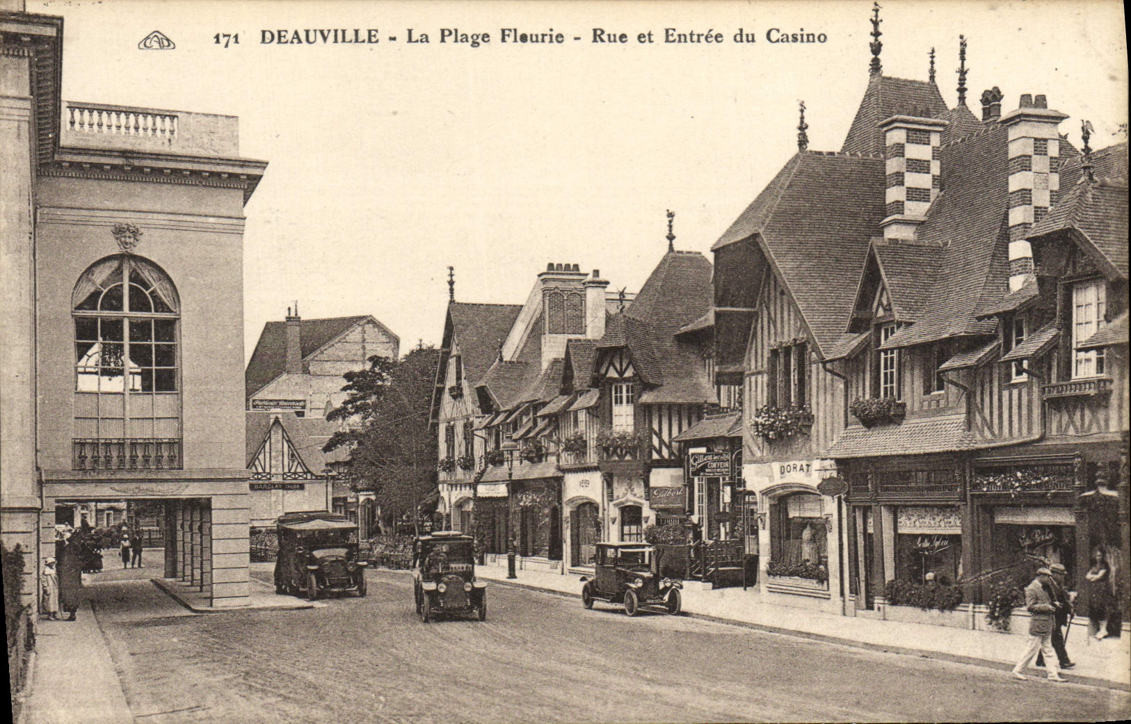 Deauville - La Plage Fleurie - Rue et Entrée du Casino