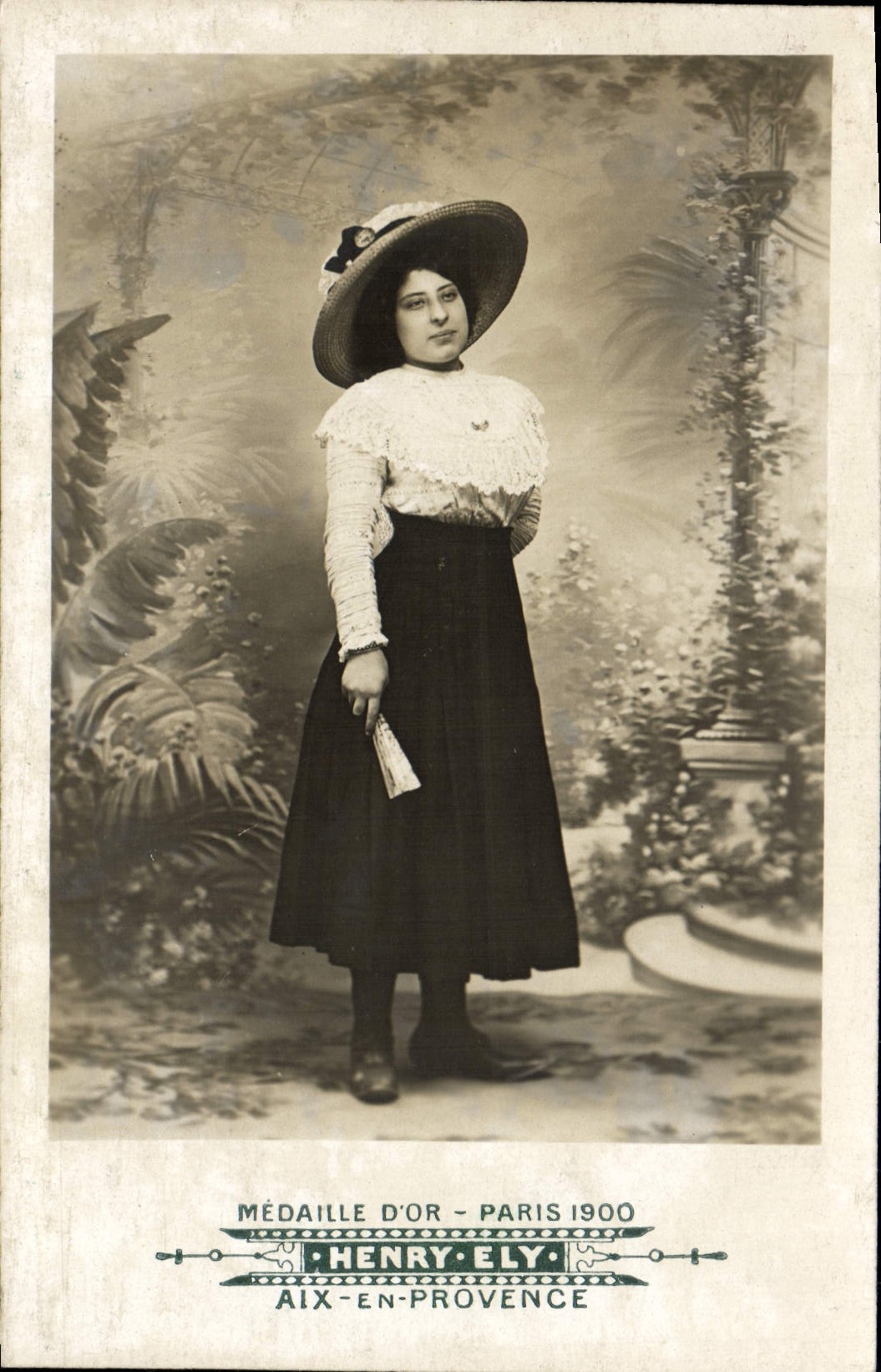 Femme en chapeau — portrait — Henry Ely, Aix-en-Provence