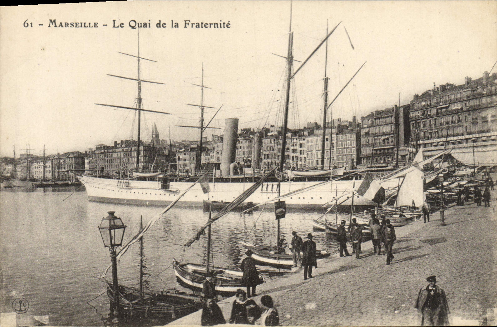 Marseille - Le Quai de la Fraternité — éditeur CPAPHIL, n° de série 61