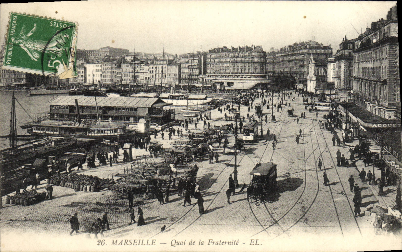 CPA Marseille Quai De La Fraternite Bateaux