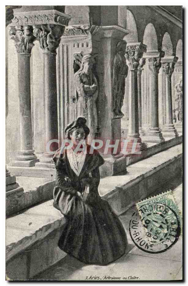 Arles - Arlesienne au Claire - L.Y. & Cie