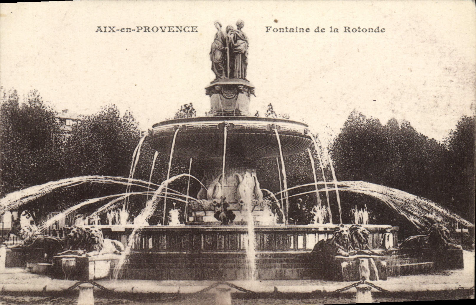Aix-en-Provence — Fontaine de la Rotonde — éditeur non identifié