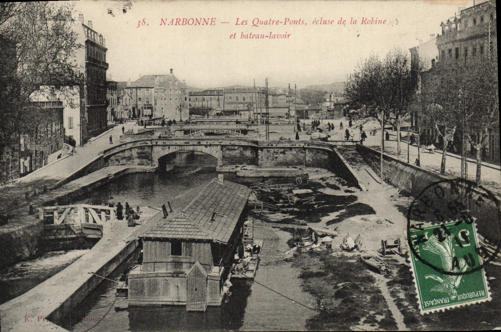 NARBONNE — Les Quatre-Ponts, écluse de la Robine et bateau-lavoir