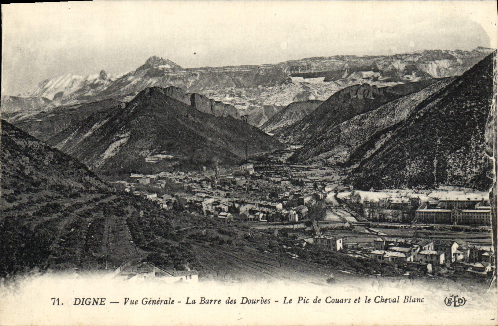 Digne — Vue Générale — La Barre des Dourbes — Le Pic de Couars et le Cheval Blanc — E.P.D.