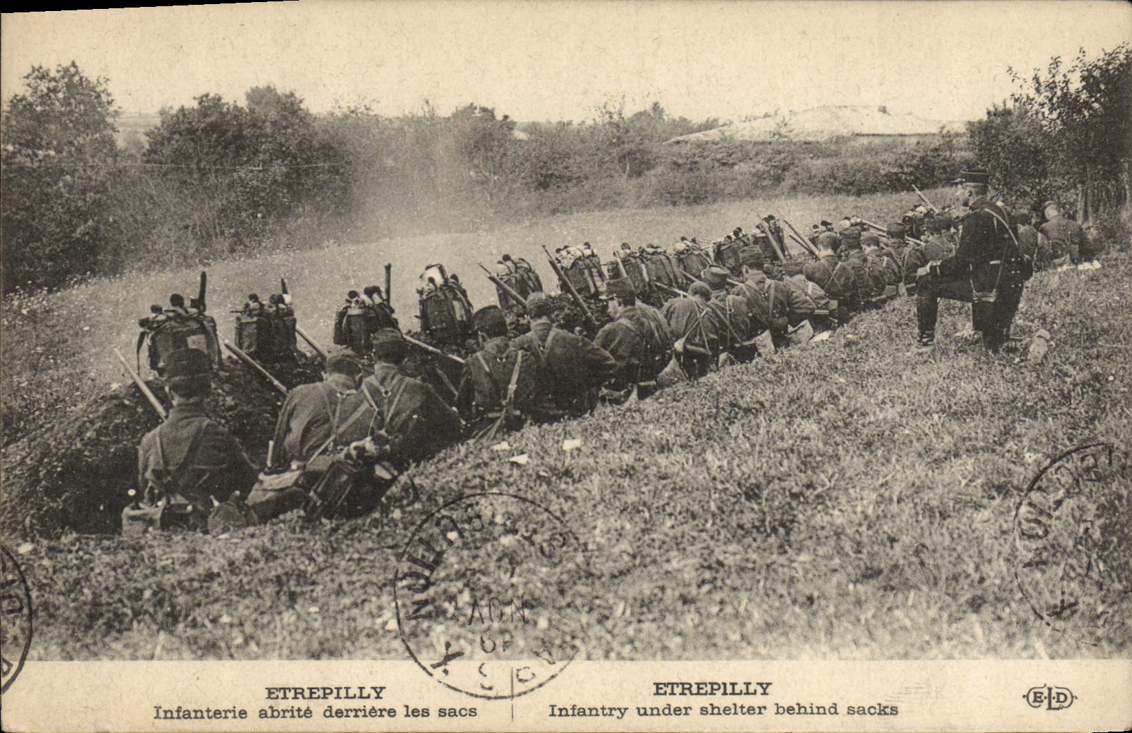 Etrepilly — Infantería cubierta detrás de sacos — E.P.D.
